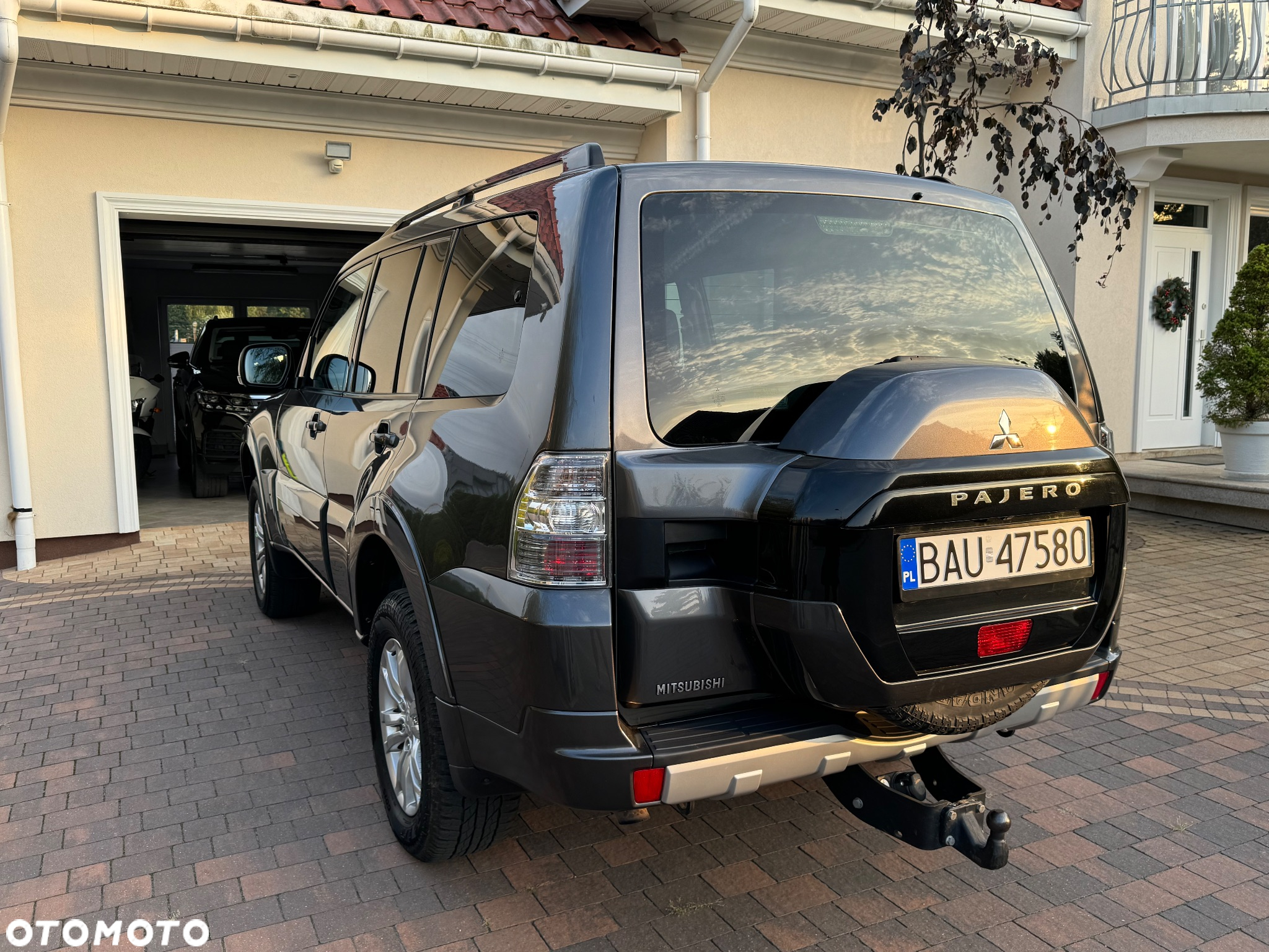 Mitsubishi Pajero - 11