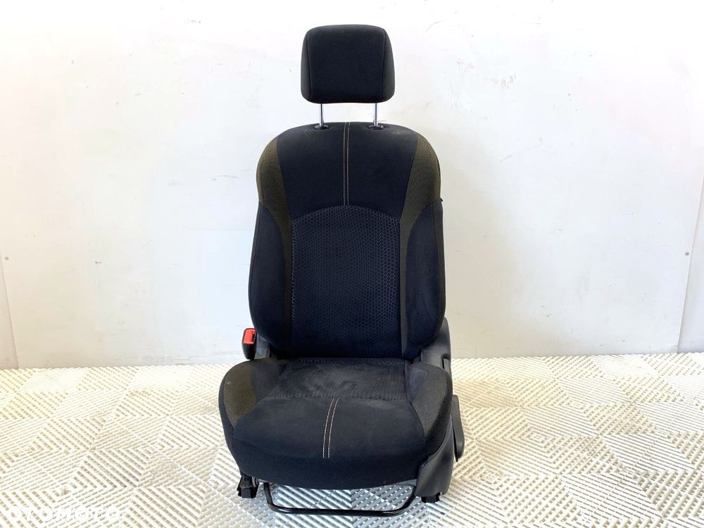 FOTEL LEWY PRZÓD  NISSAN JUKE (F15) 2010 - 2022 1.2 DIG-T 85 kW [115 KM] benzyna 2014 - 2022 - 1