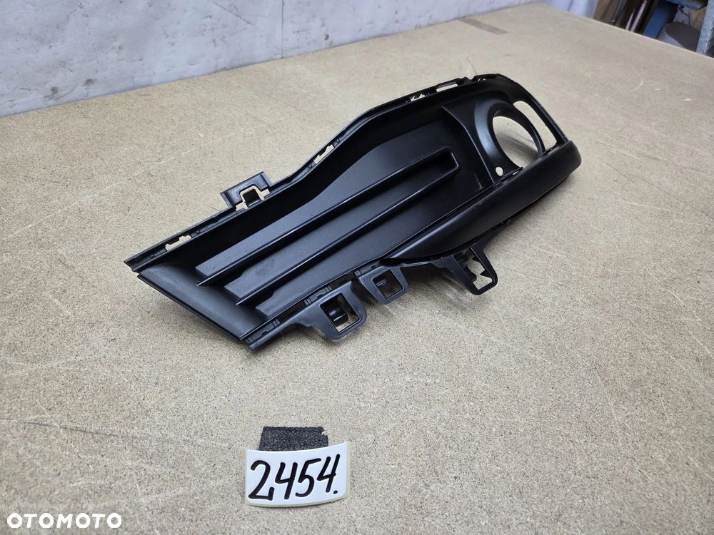 BMW F30 lift LCI 7396858 kratka zderzaka przód przedni prawy prawa - 3