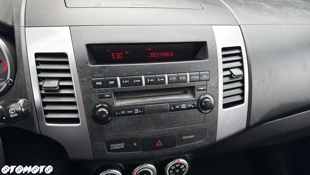 Mitsubishi Outlander 2.4 2WD Plus - 22