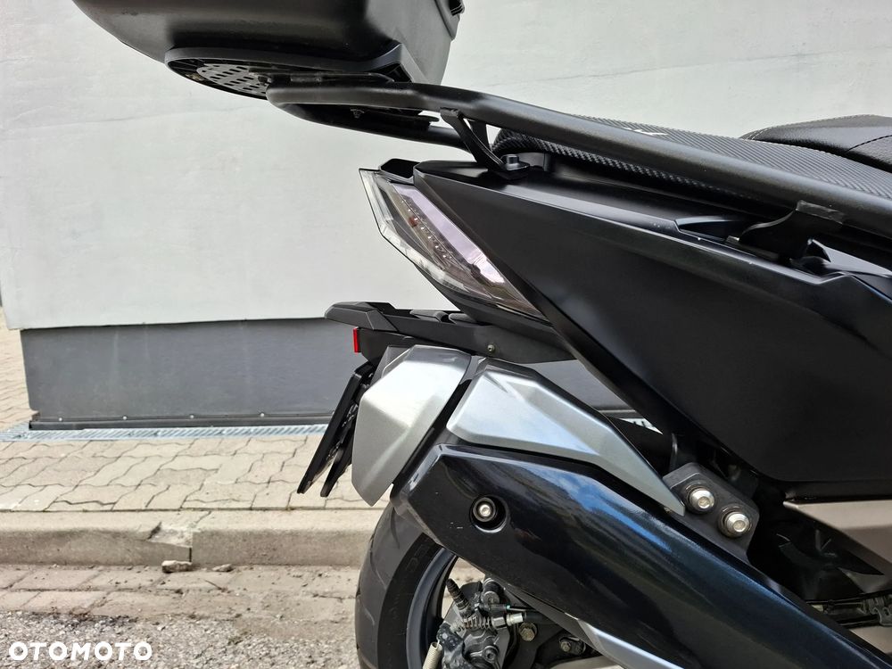 Kymco AK 550 - 17