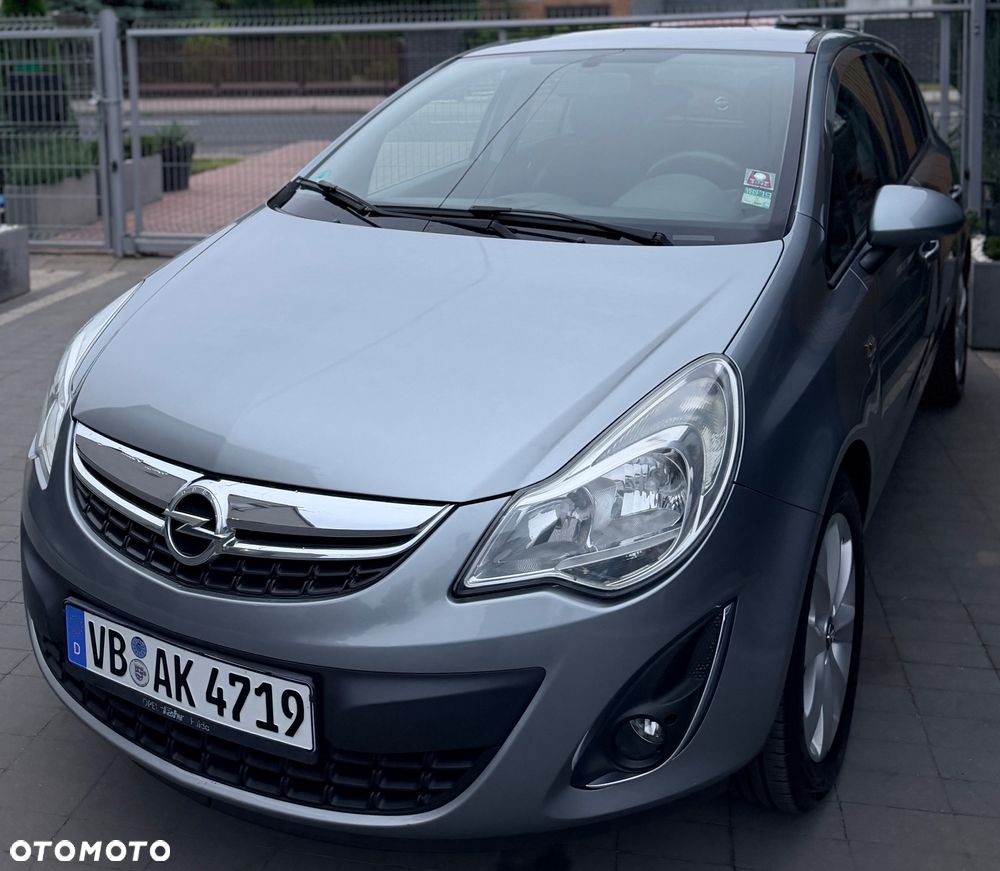 Opel Corsa 1.4 16V Innovation 110 Jahre - 6