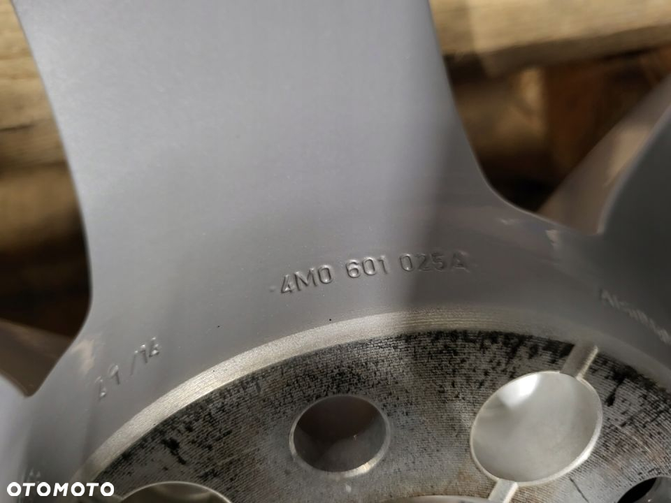 FELGI KOŁA LATO AUDI Q7 4M 255/60/18 4M0601025A - 12