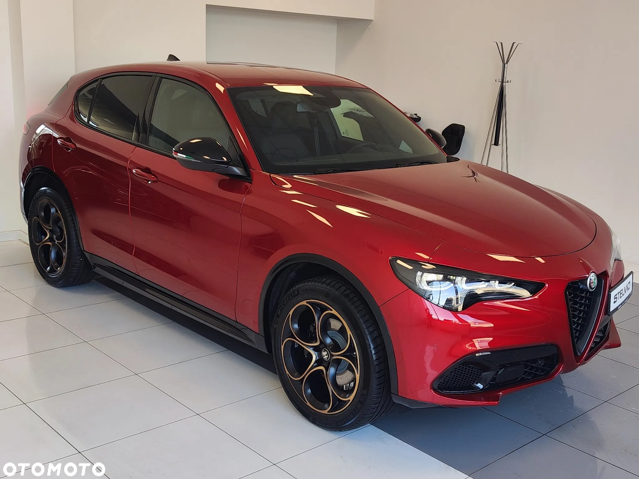 Alfa Romeo Stelvio 2.0 Turbo Intensa Q4 - 4