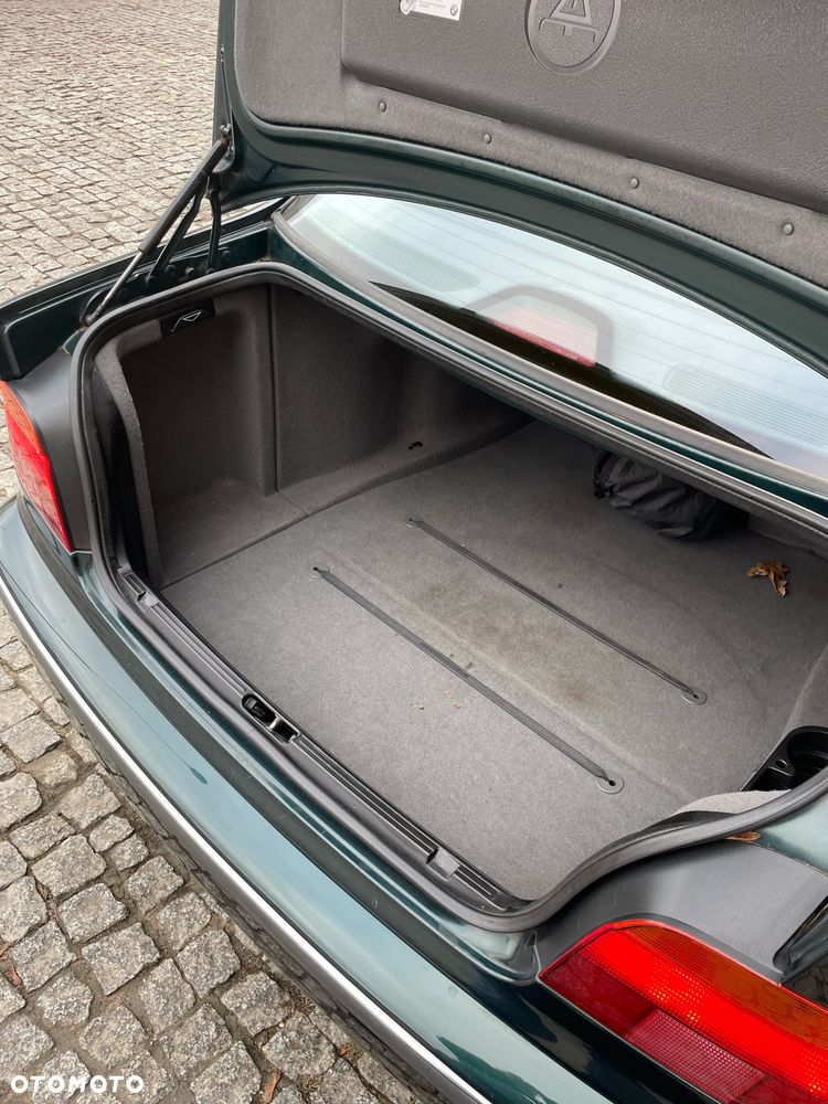 BMW Seria 5 - 32