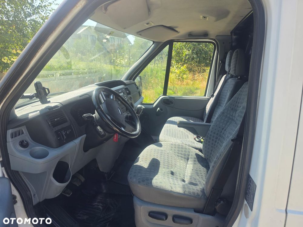 Ford Transit - 7