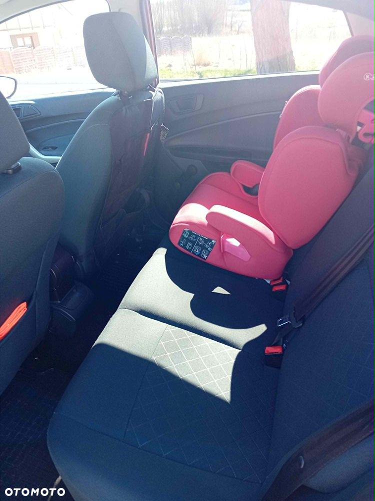 Ford Fiesta 1.4 Ghia - 8