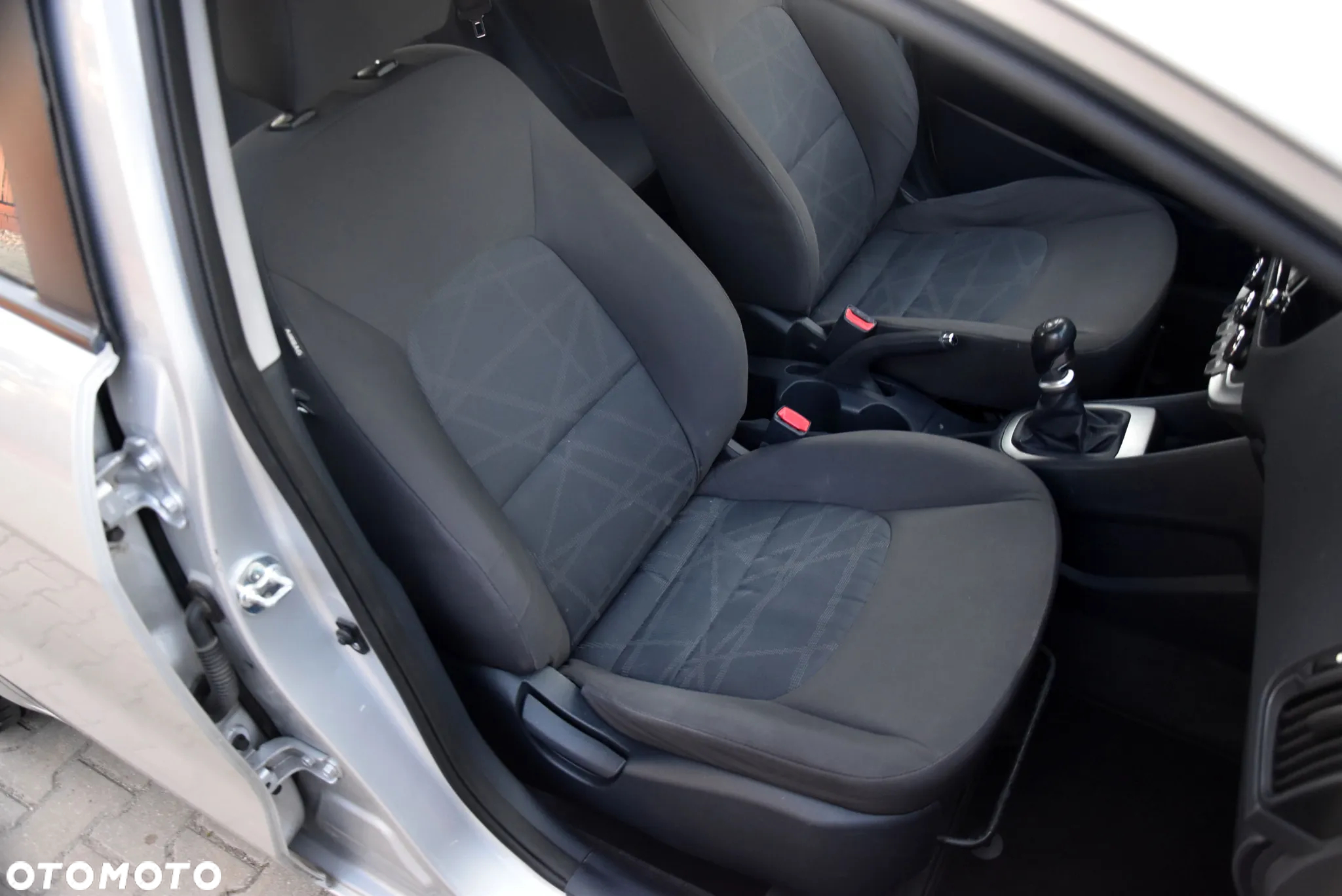 Kia Rio 1.1 CRDI Dream-Team Edition - 4