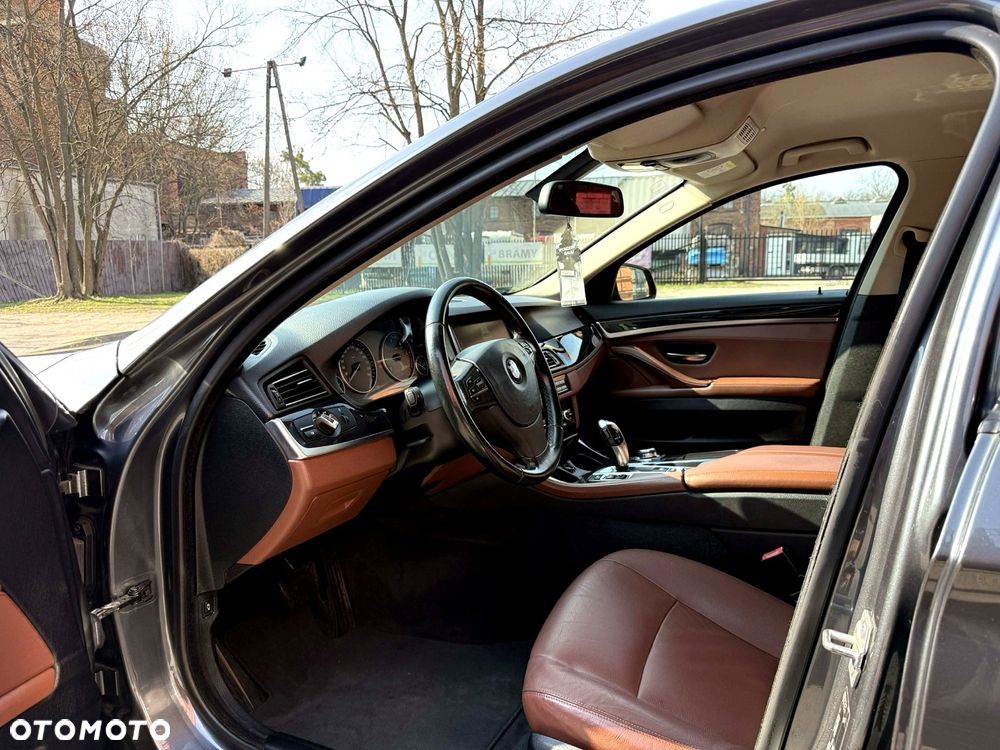 BMW Seria 5 520d - 16