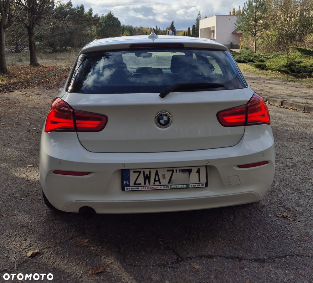 BMW Seria 1 116i - 8