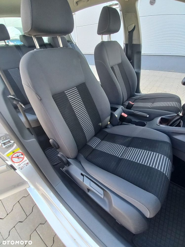 Volkswagen Golf 1.6 United - 27
