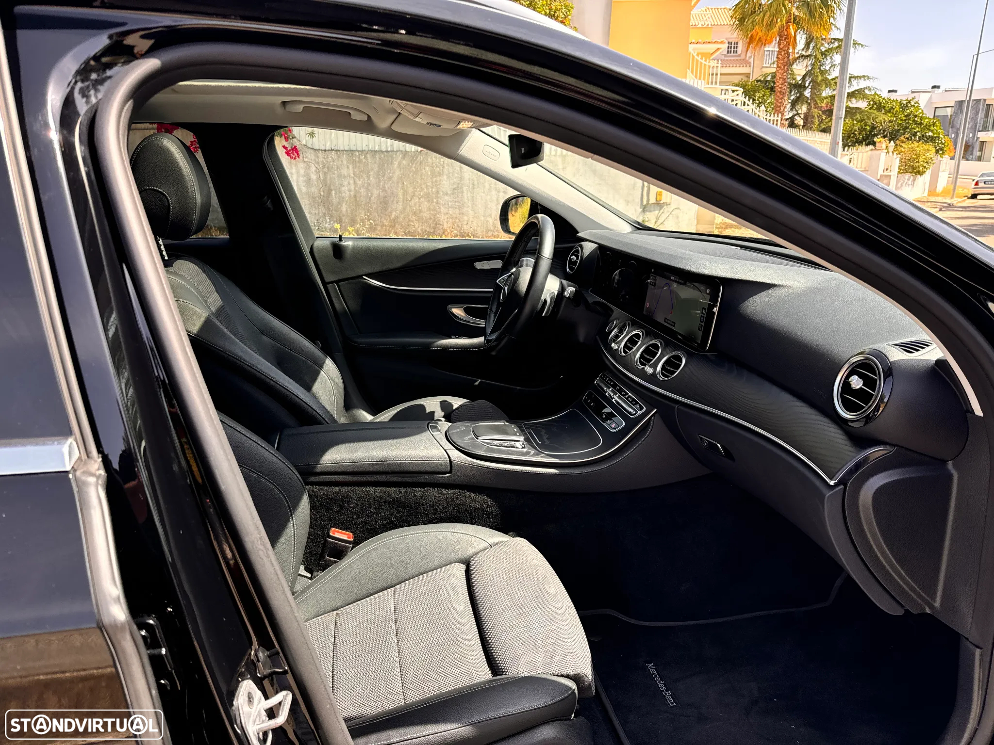 Mercedes-Benz E 300 de 4Matic T 9G-TRONIC Avantgarde - 16