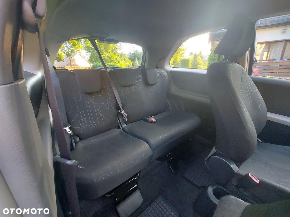 Toyota Yaris 1.0 Terra - 9