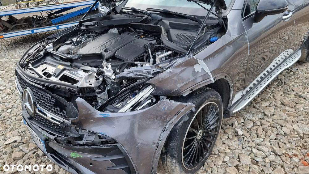 Mercedes-Benz GLC 220 d 4Matic 9G-TRONIC AMG Line Advanced - 37