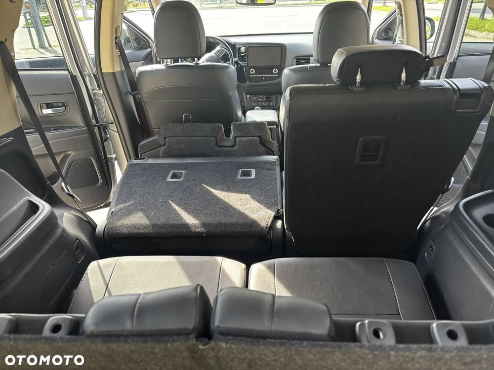 Mitsubishi Outlander 2.0 Intense 2WD CVT - 15
