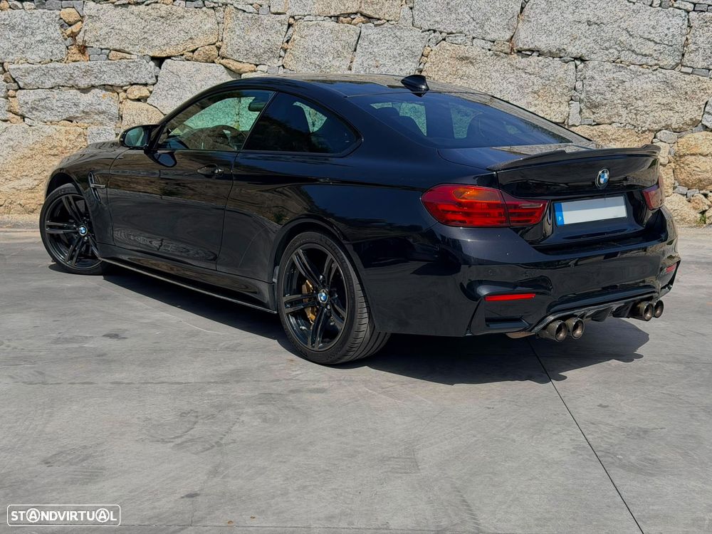 BMW M4 2015 photo 2