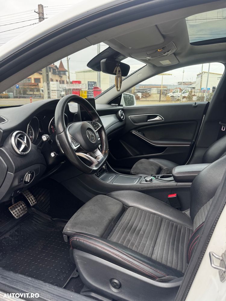Mercedes-Benz CLA 220 d 4MATIC Aut. - 9