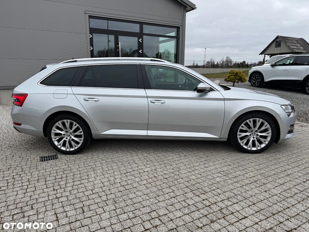 Skoda Superb 2.0 TDI DSG Ambition - 4