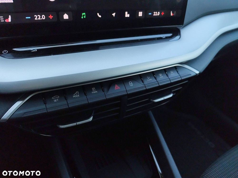 Skoda Octavia 1.5 TSI mHEV Selection DSG - 25