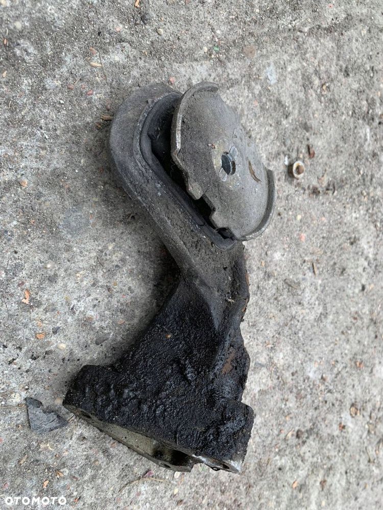 Wspornik Łapa Poduszka Mocowanie silnika Fiat Seicento Cinquecento 46406804