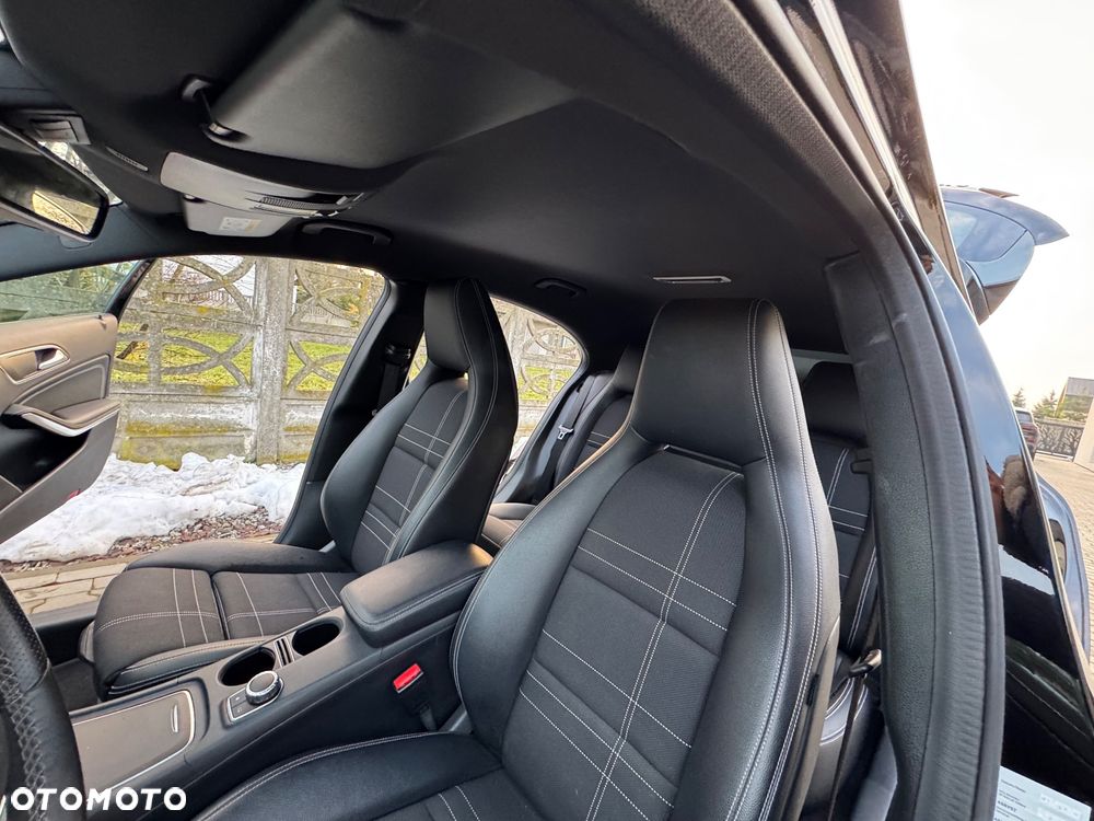 Mercedes-Benz Klasa A 180 7G-DCT AMG Line - 15