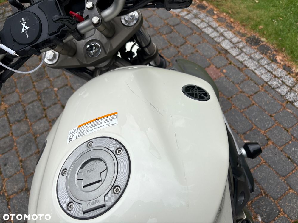 Yamaha XJ - 7