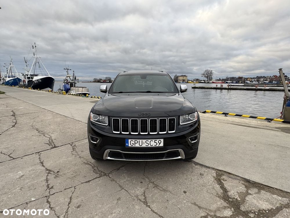 Jeep Grand Cherokee - 12
