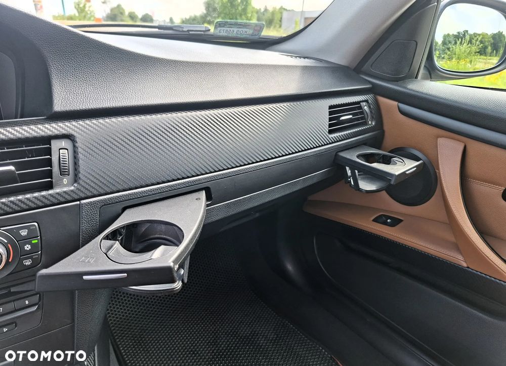 BMW Seria 3 318i M Sport Edition - 22