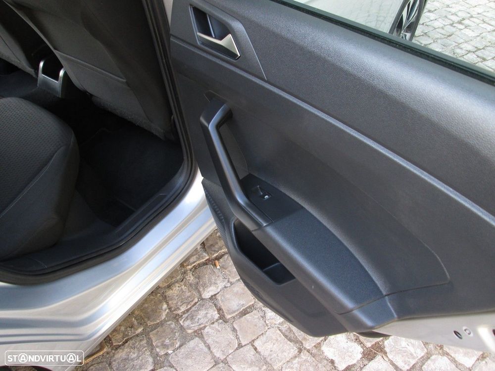 VW Polo 1.0 TSI Confortline - 17