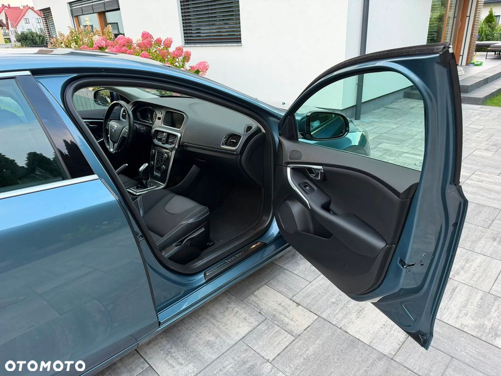 Volvo V40 D2 Summum - 23