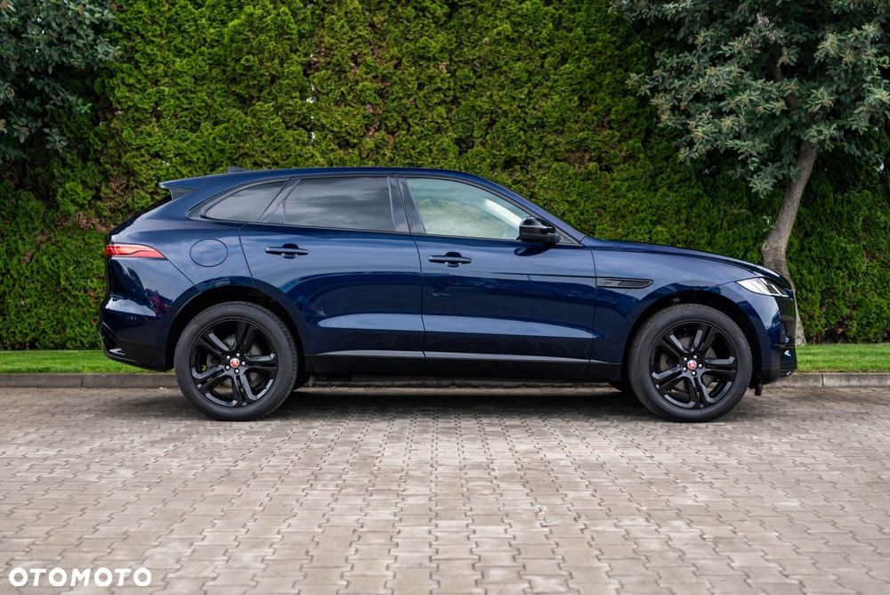 Jaguar F-Pace 2.0 D200 mHEV AWD SE - 9