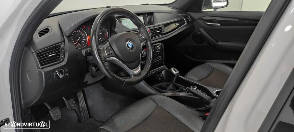 BMW X1 18 d sDrive Line Sport - 6