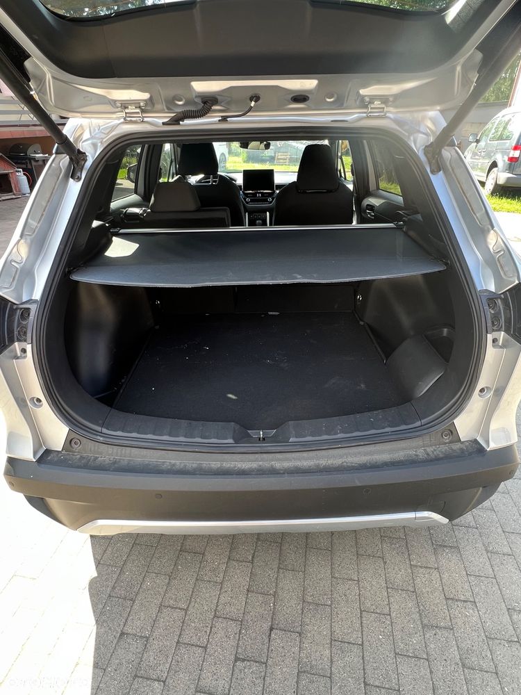 Toyota Corolla Cross 2.0 Hybrid Style AWD - 23