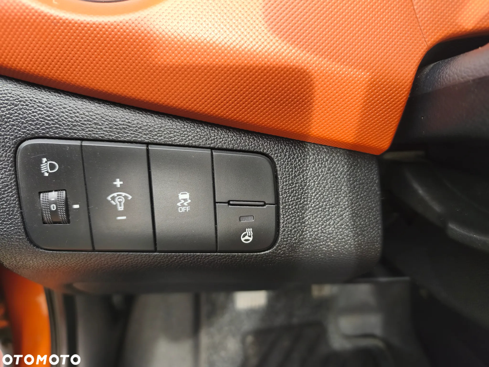Hyundai i10 1.2 Fifa World Cup Edition - 12