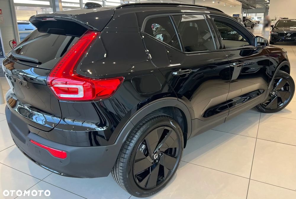 Volvo XC 40 B4 B AWD DKG Ultimate Dark - 4