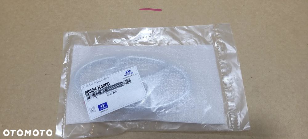 EMBLEMAT ZNACZEK LOGO HYUNDAI KONA EV 86354-K4000 - 1