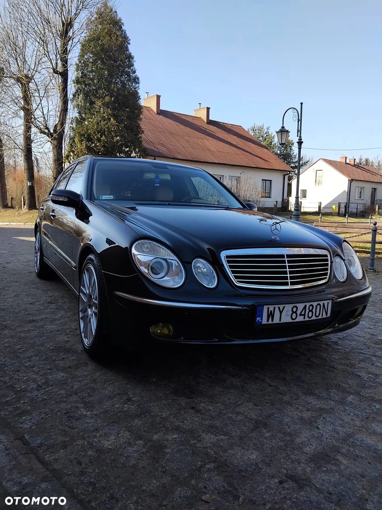 Mercedes-Benz Klasa E 500 7G-TRONIC Elegance - 15