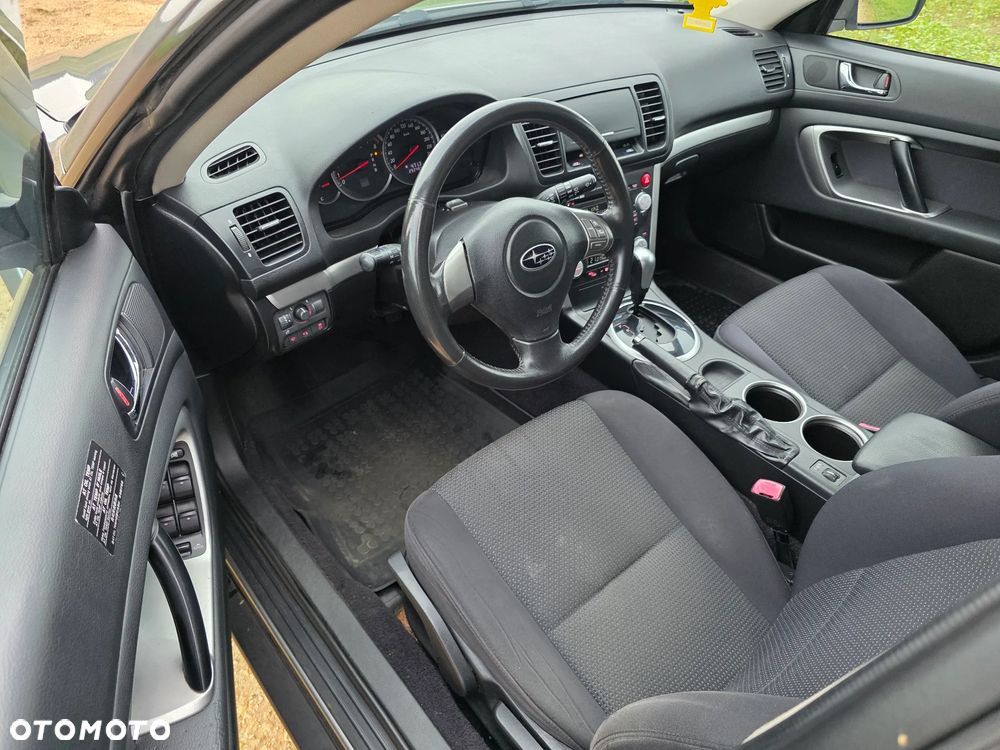 Subaru Outback - 12