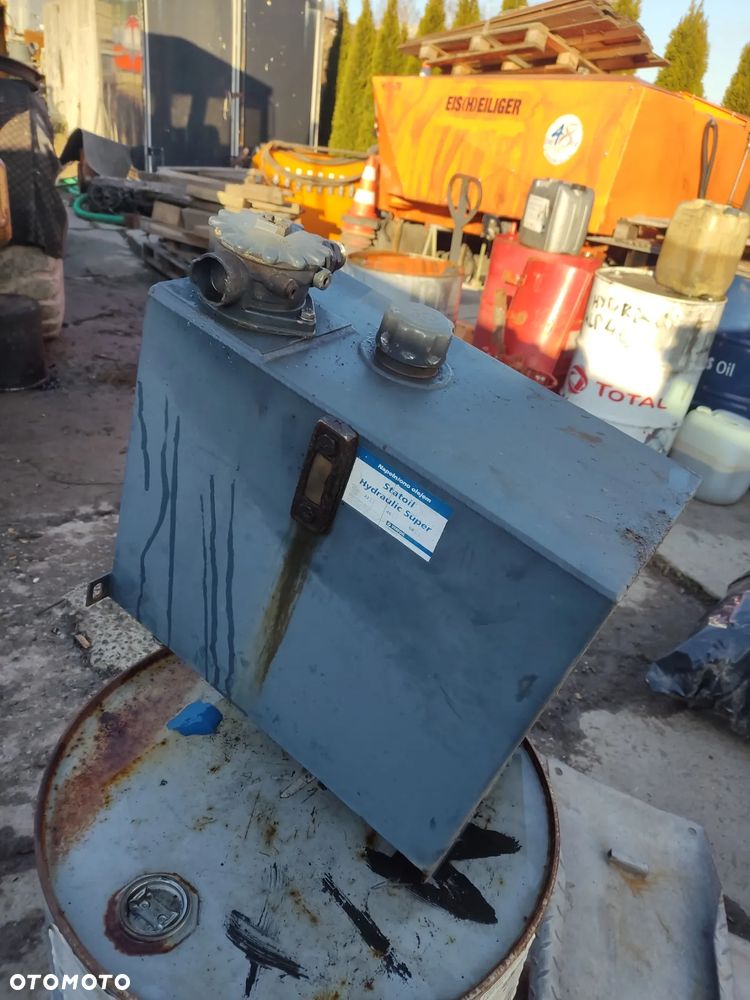 zbiornik oleju hydraulicznego (różne) - 1
