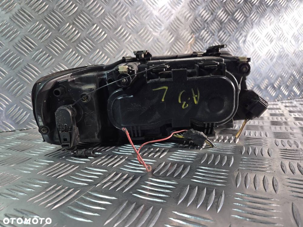 LAMPA LEWA PRZEDNIA AUDI A3 8L - 2