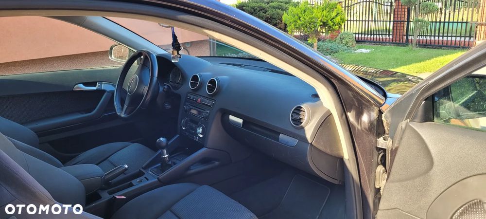 Audi A3 3-drzwiowe 2.0 TDI DPF Attraction - 7