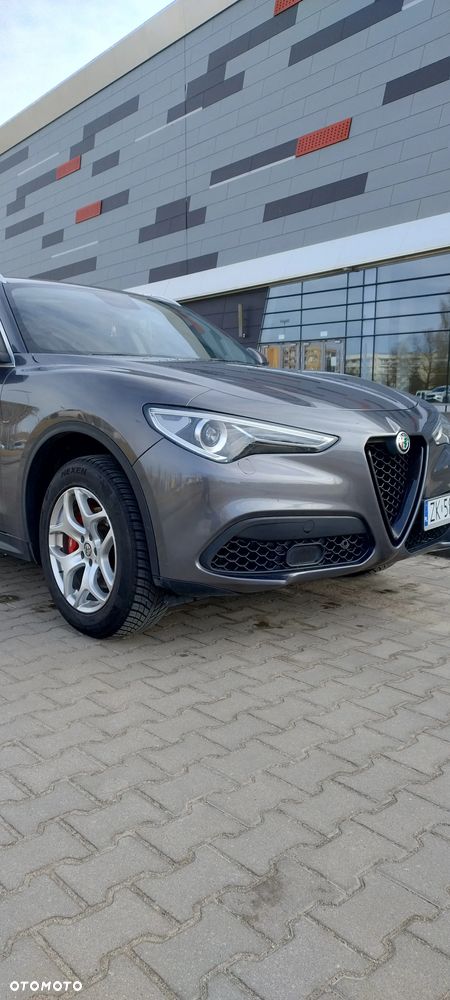 Alfa Romeo Stelvio 2.0 Turbo 16V AT8-Q4 Super - 3