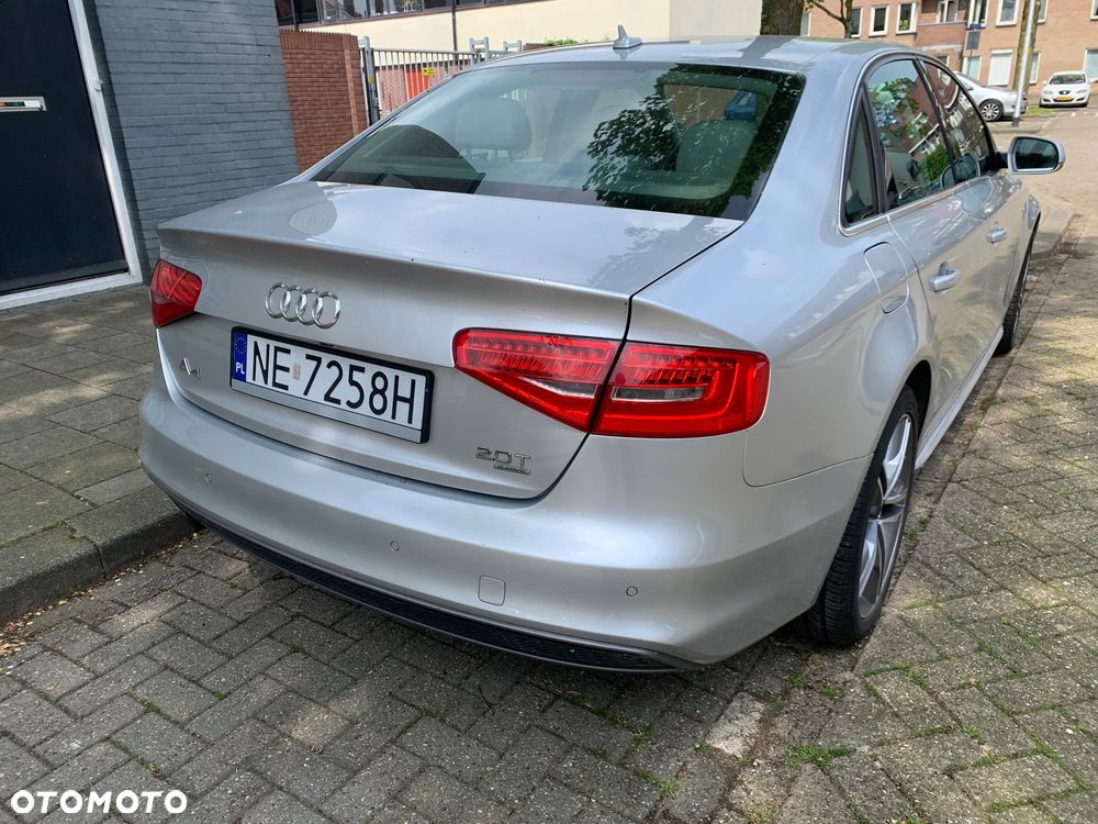 Audi A4 Limousine 2.0 TFSI quattro S tronic S line Sportpaket - 4