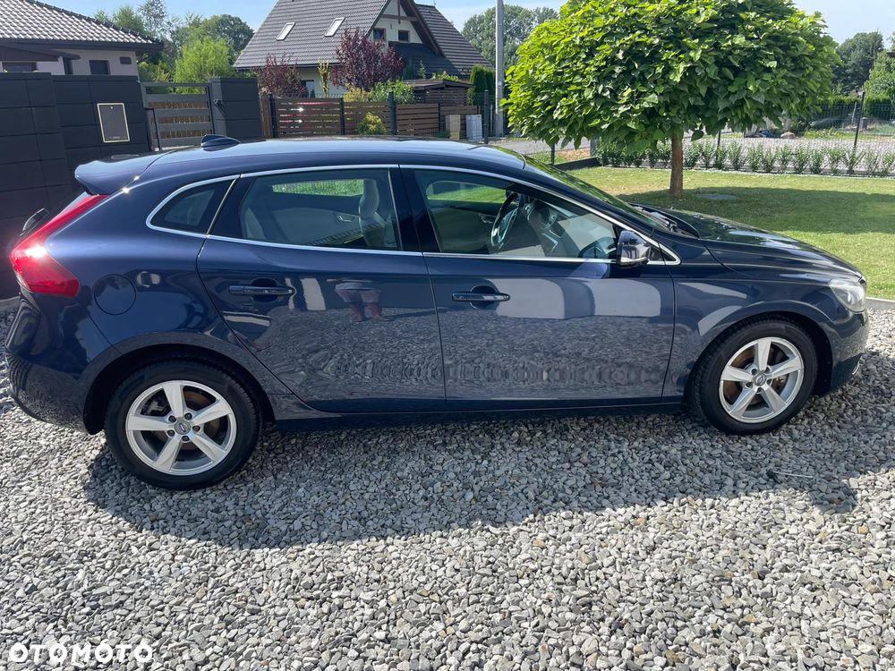 Volvo V40 D3 Momentum - 6