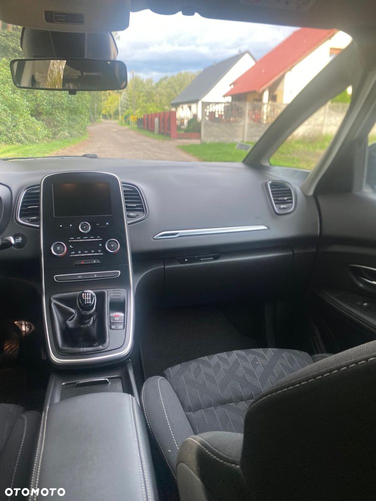 Renault Scenic ENERGY TCe 140 LIMITED - 10