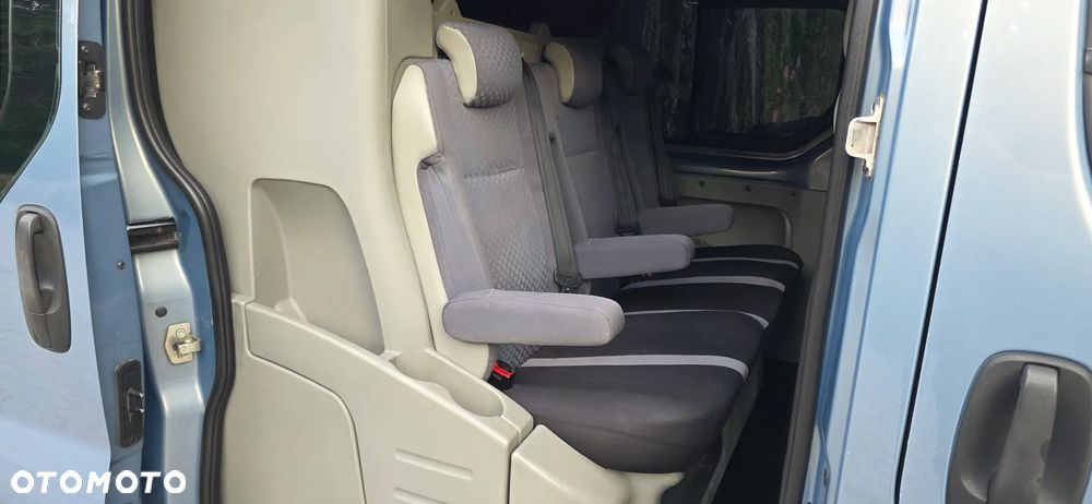 Renault Trafic - 22