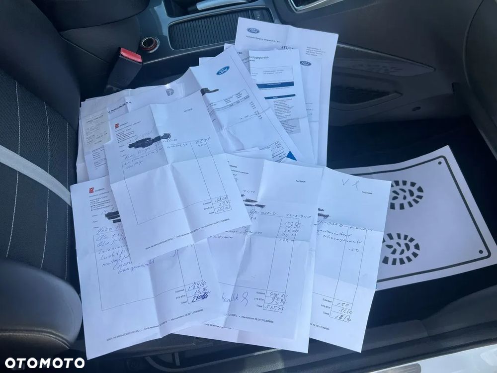 Ford Kuga - 40