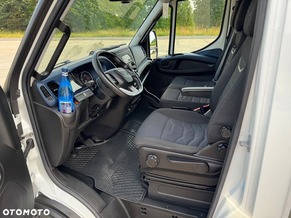 Iveco Daily‼️72C18‼️2021r 3.0 HI-MATIC Chłodnia/Mroźnia zakres -32C THERMO KING V-500 MAX Źródło Zasilania 400V Grube Ściany/Podłoga Przegroda komorowa‼️ Full LED na bliźniaku Salon Polska DMC7200kg - 33