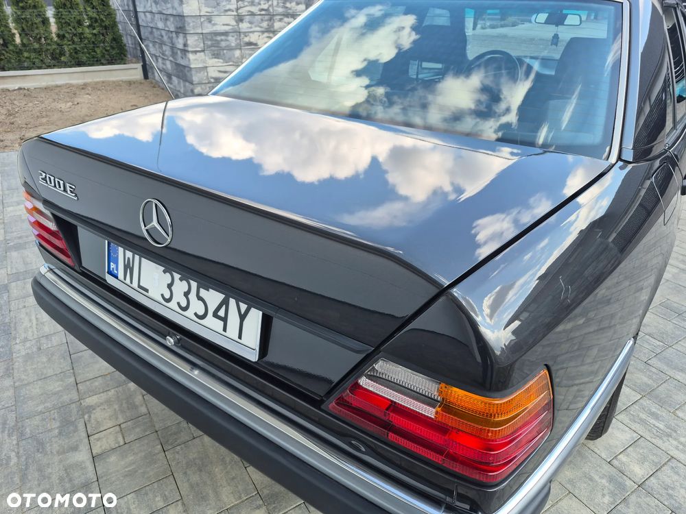 Mercedes-Benz W124 (1984-1993) - 14