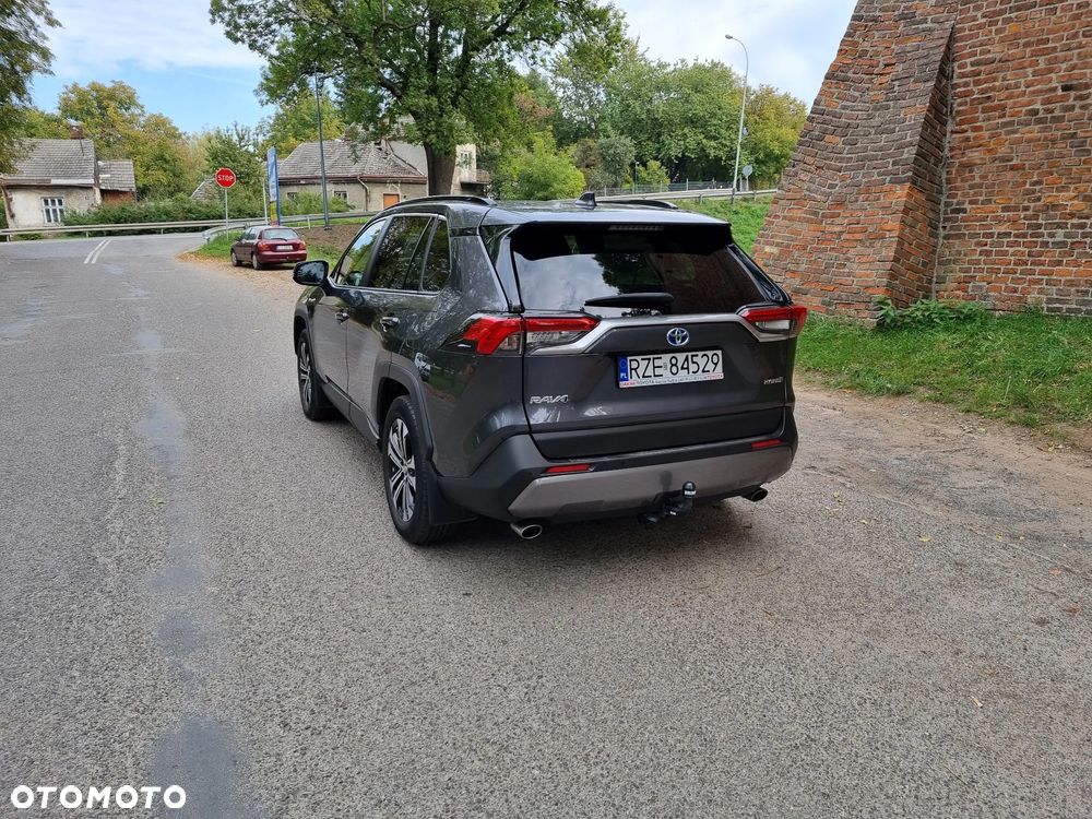 Toyota RAV4 - 4